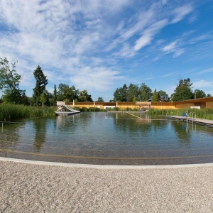 https://prozentbuch.s3.eu-central-1.amazonaws.com/prod/basel-freizeit-naturbad_riehen_0_1.jpg