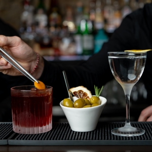 https://prozentbuch.s3.eu-central-1.amazonaws.com/prod/bildmaterial/basel-nachtleben-pot_still_bar_13.jpg