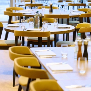 https://prozentbuch.s3.eu-central-1.amazonaws.com/prod/bildmaterial/bern-gastronomie-eleven_2.jpg