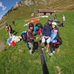 https://prozentbuch.s3.eu-central-1.amazonaws.com/prod/bildmaterial/luzern-freizeit-freeminds_paragliding.jpg