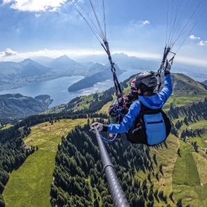 https://prozentbuch.s3.eu-central-1.amazonaws.com/prod/bildmaterial/luzern-freizeit-freeminds_paragliding_6.jpg