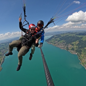 https://prozentbuch.s3.eu-central-1.amazonaws.com/prod/bildmaterial/luzern-freizeit-freeminds_paragliding_7.jpg