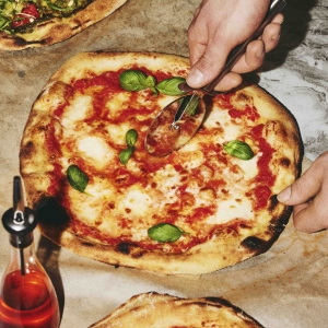 https://prozentbuch.s3.eu-central-1.amazonaws.com/prod/bildmaterial/zuerich-gastronomie-vapiano_bellevue_7.jpg