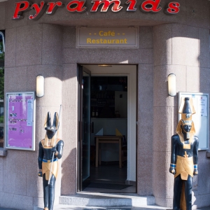 https://prozentbuch.s3.eu-central-1.amazonaws.com/prod/zuerich-gastronomie-restaurant_pyramids_5_0.jpg